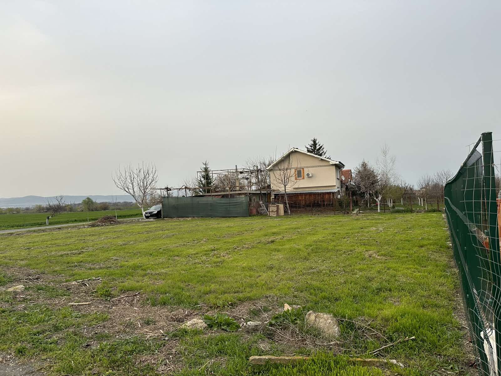 Продава ПАРЦЕЛ, с. Малко Кадиево, област Стара Загора