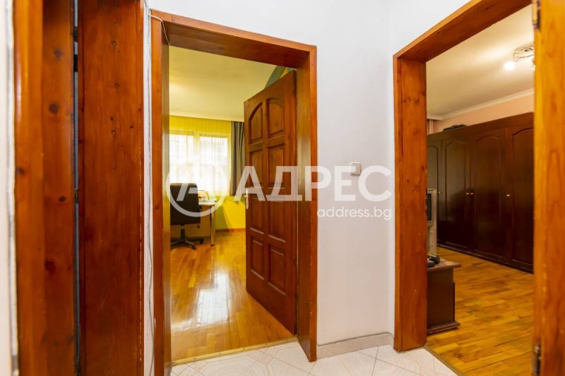 In vendita  2 camere da letto Sofia , Geo Milev , 125 mq | 88908463 - Immagine [10]