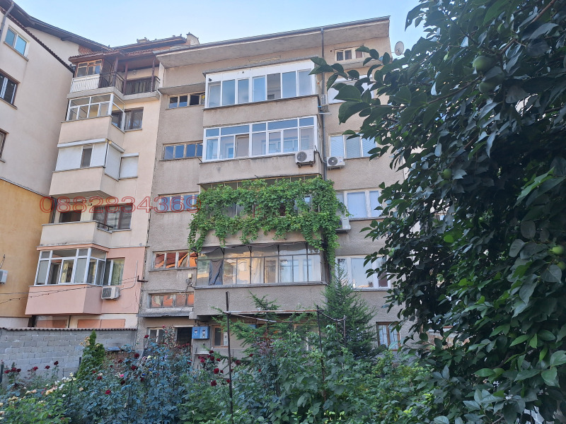 Продава МНОГОСТАЕН, гр. Пазарджик, Център, снимка 2 - Aпартаменти - 49033048