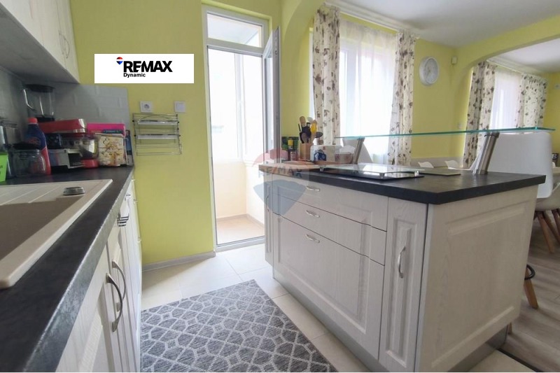 Продава КЪЩА, гр. Поморие, област Бургас, снимка 3 - Къщи - 53081798