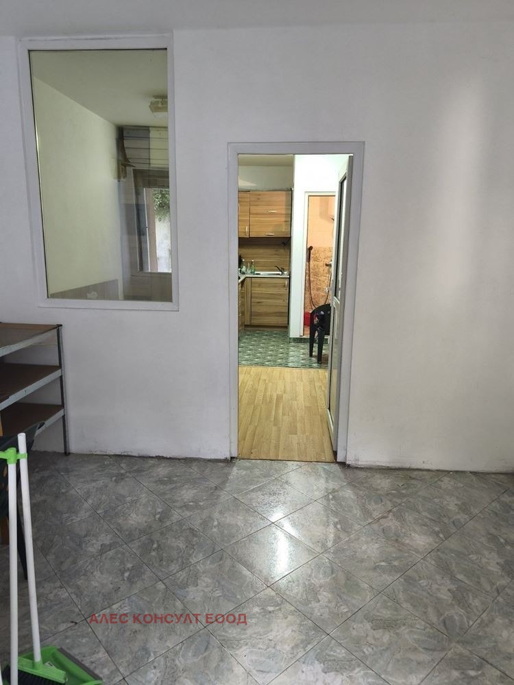 Продава ГАРАЖ, ПАРКОМЯСТО, гр. София, Люлин 9, снимка 3 - Гаражи и паркоместа - 55098959