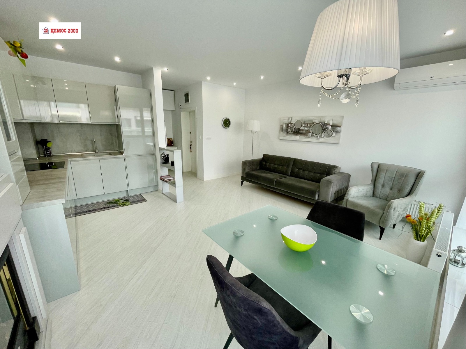 Продава 3-СТАЕН, гр. Варна, Бриз