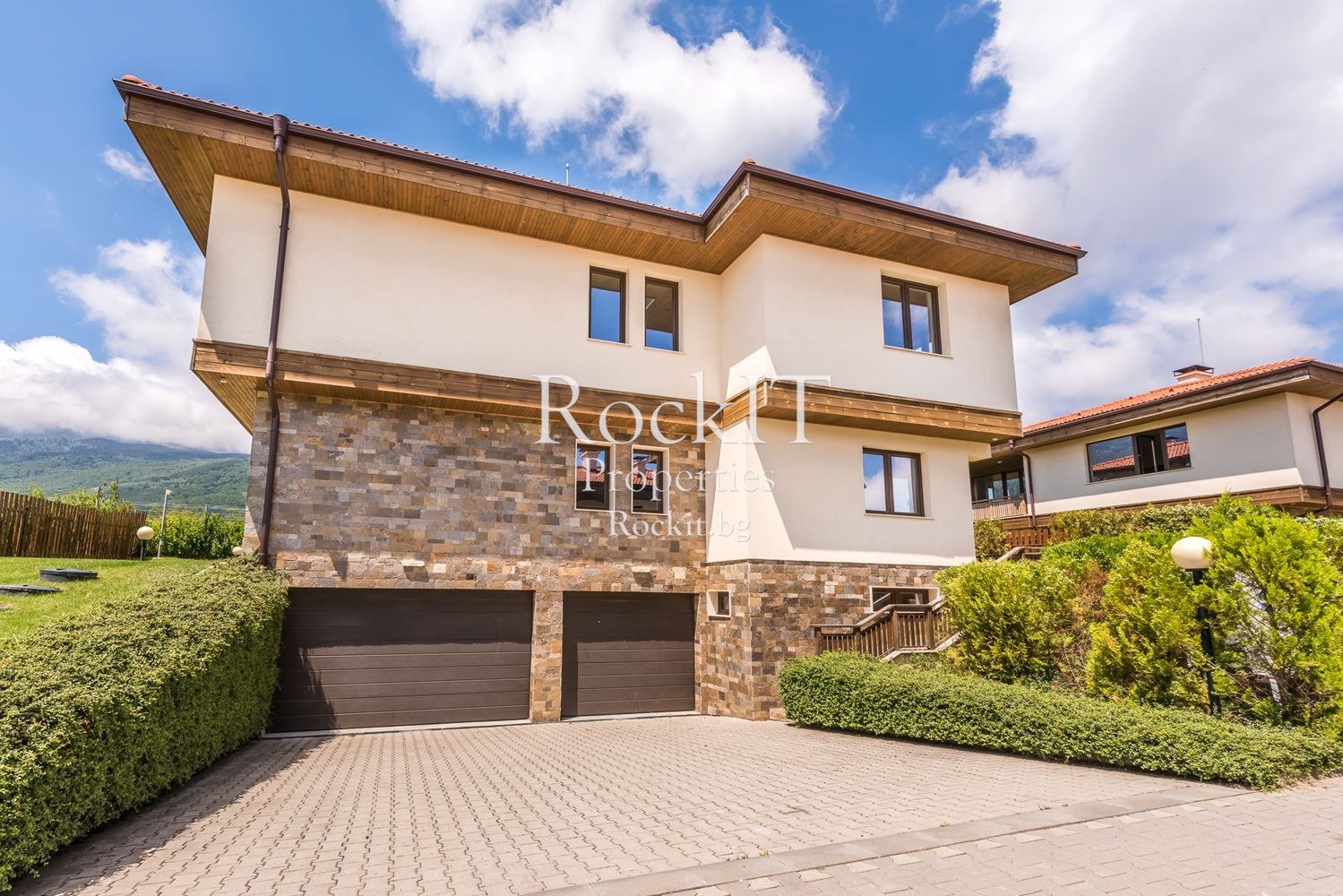 Продава КЪЩА, гр. София, с. Бистрица, снимка 2 - Къщи - 49562129