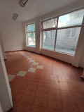 Продава ОФИС, град Стара Загора, Опълченски • 55100 € / 107766.23 лв. • 88527185 2