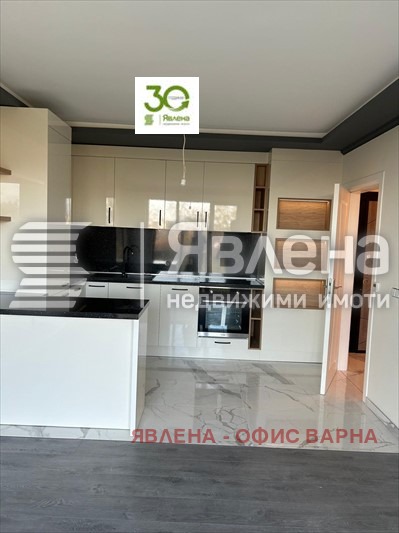 Продава 3-СТАЕН, гр. Варна, Изгрев, снимка 1 - Aпартаменти - 49565362