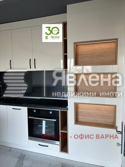 Продава 3-СТАЕН, гр. Варна, Изгрев, снимка 3 - Aпартаменти - 49565362