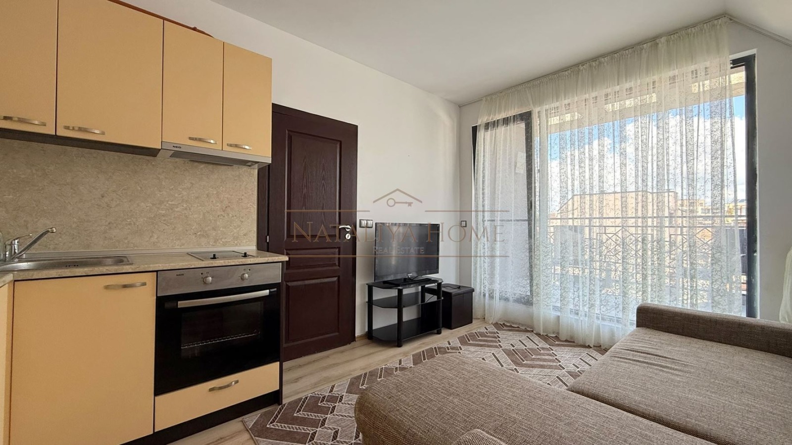 Продава 2-СТАЕН, гр. Бургас, Сарафово, снимка 2 - Апартаменти - 54822496