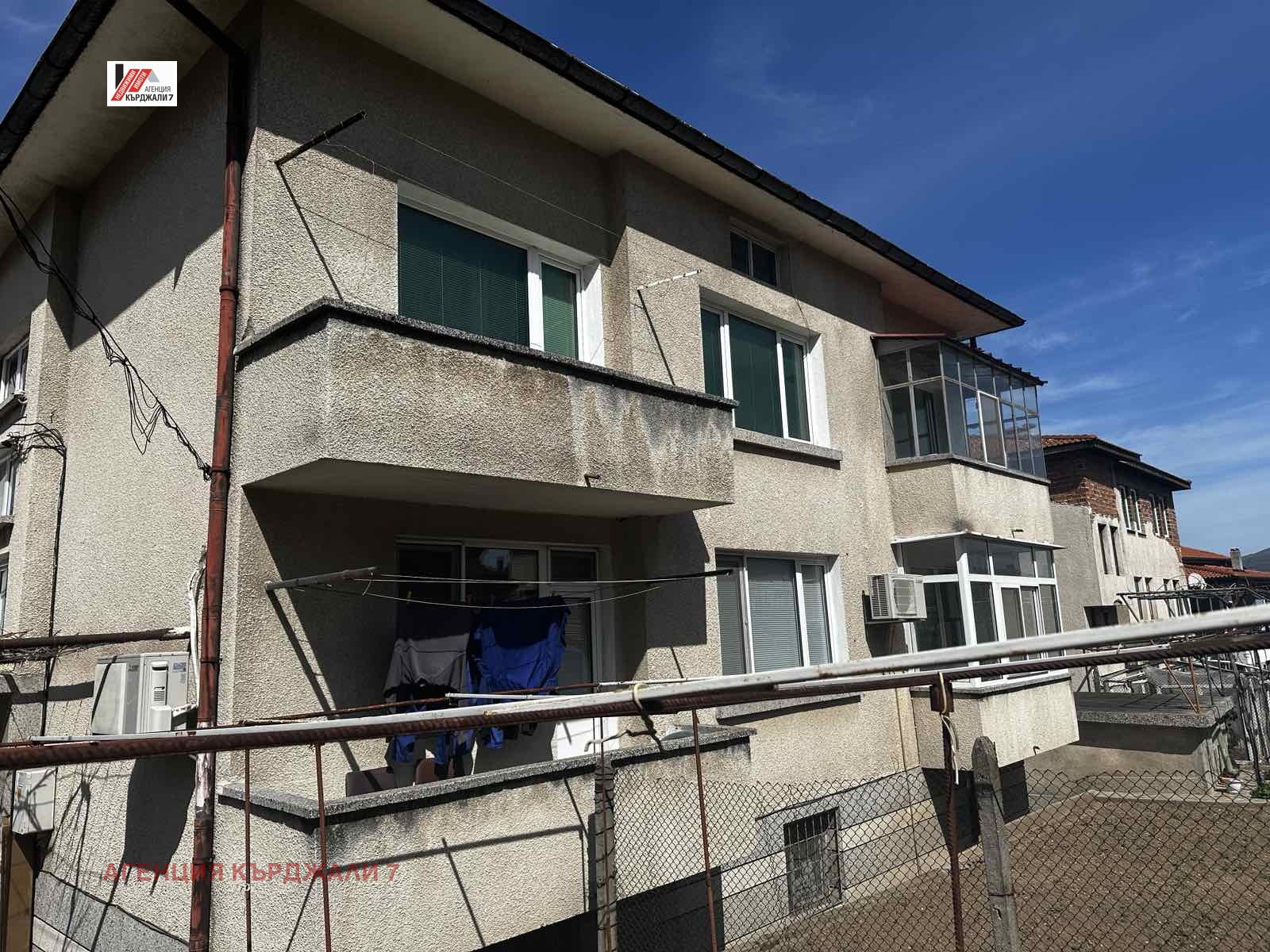 Продава КЪЩА, гр. Кърджали, Веселчане, снимка 2 - Къщи - 54591762