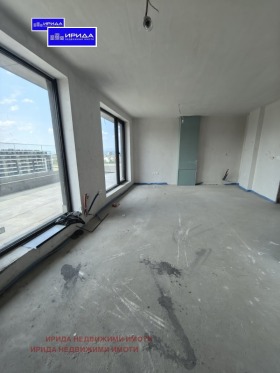 МНОГОСТАЕН, 194 m2