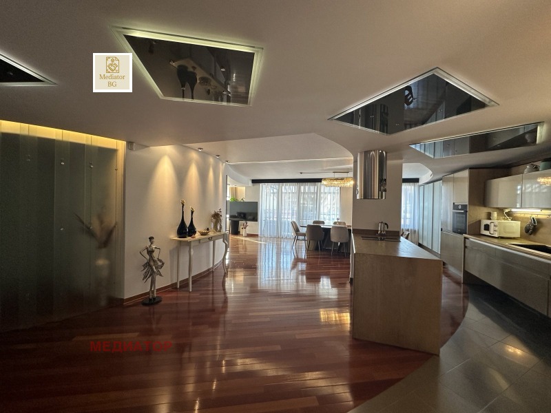 Продава  4-стаен град София , Лозенец , 275 кв.м | 32058225 - изображение [2]