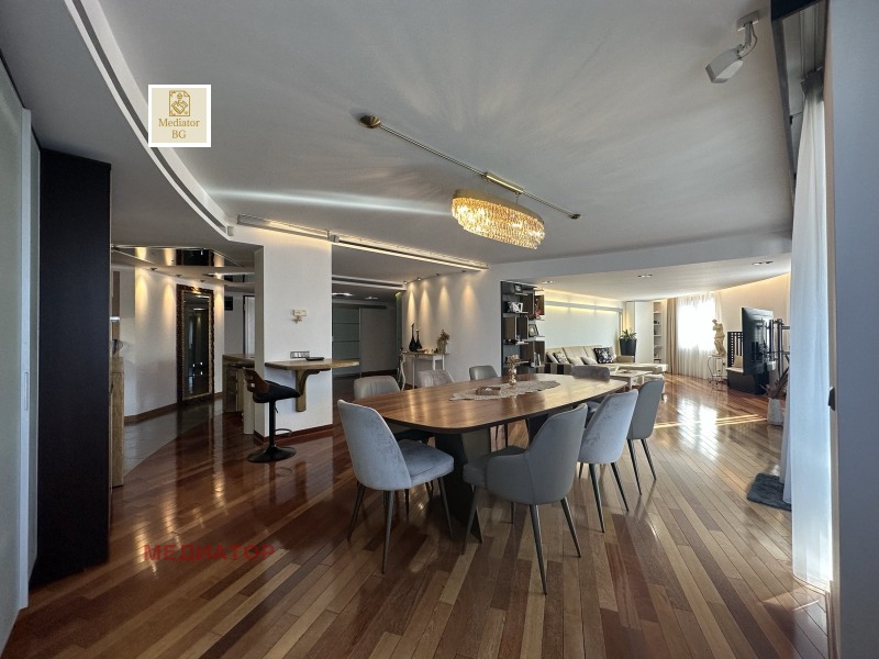 Продава  4-стаен град София , Лозенец , 275 кв.м | 32058225