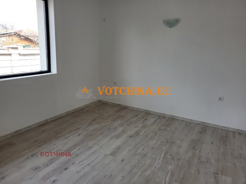 Продава КЪЩА, с. Соколово, област Добрич, снимка 4 - Къщи - 49186957