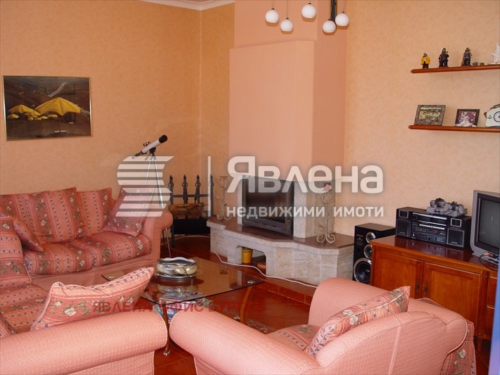 Продава КЪЩА, с. Варвара, област Бургас, снимка 6 - Къщи - 53263236