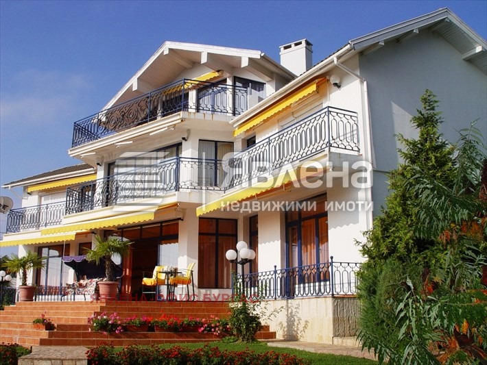 Продава КЪЩА, с. Варвара, област Бургас, снимка 2 - Къщи - 53263236