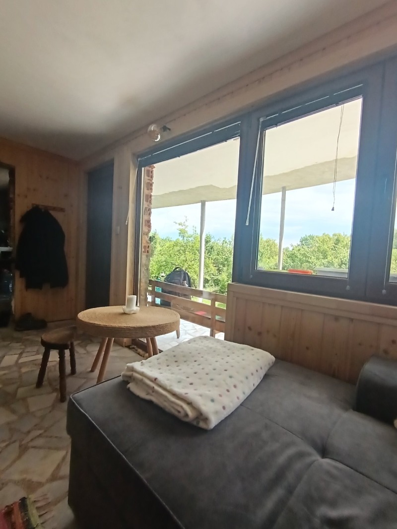 Продава КЪЩА, с. Сирищник, област Перник, снимка 3 - Къщи - 53449655