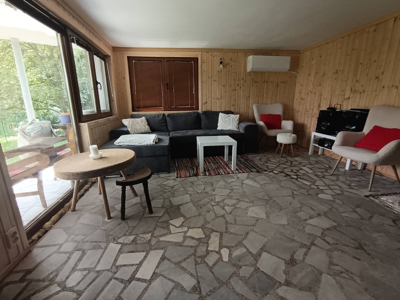 Продава КЪЩА, с. Сирищник, област Перник, снимка 2 - Къщи - 53449655