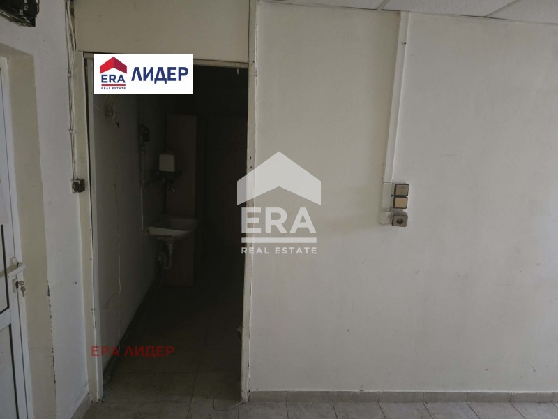 Продава МАГАЗИН, гр. Русе, Дружба 3, снимка 5 - Магазини - 55696894