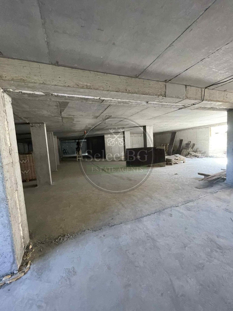 Продава ГАРАЖ, ПАРКОМЯСТО, гр. Велико Търново, Зона Б, снимка 3 - Гаражи и паркоместа - 53163725