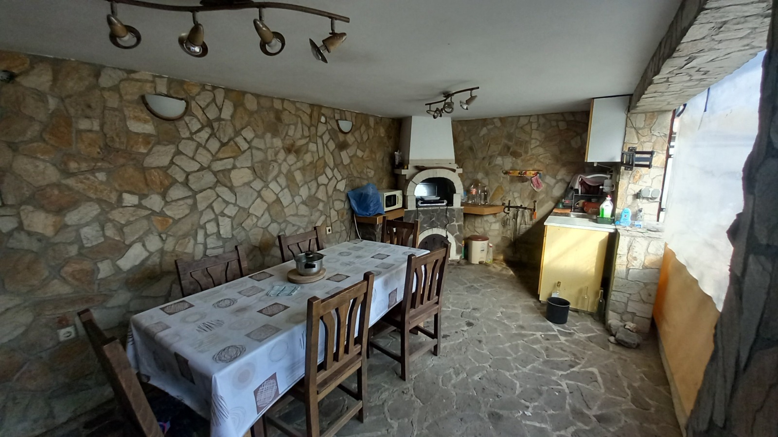 Продава  Къща област Русе , с. Бабово , 200 кв.м | 66081733