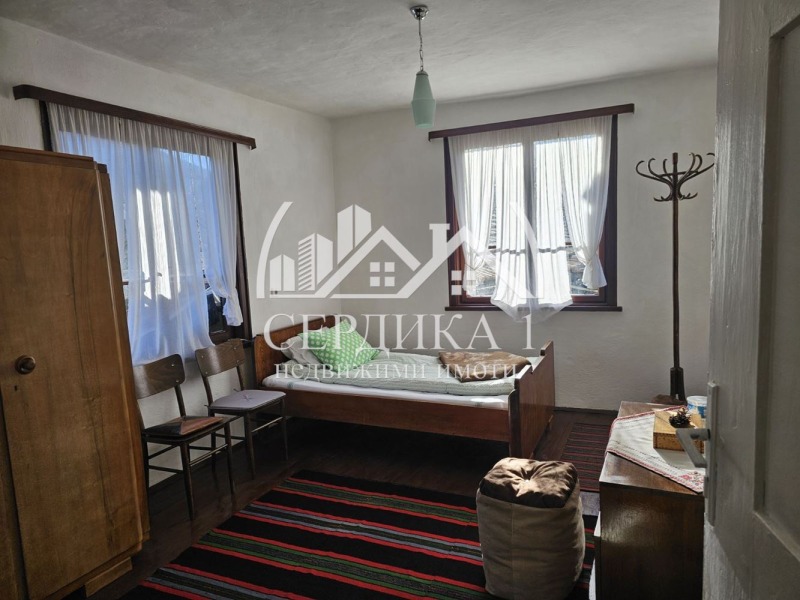 Продава КЪЩА, с. Четирци, област Кюстендил, снимка 4 - Къщи - 53151501