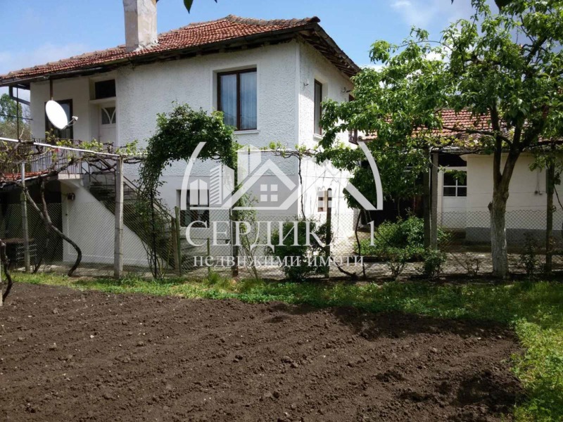 Продава КЪЩА, с. Четирци, област Кюстендил