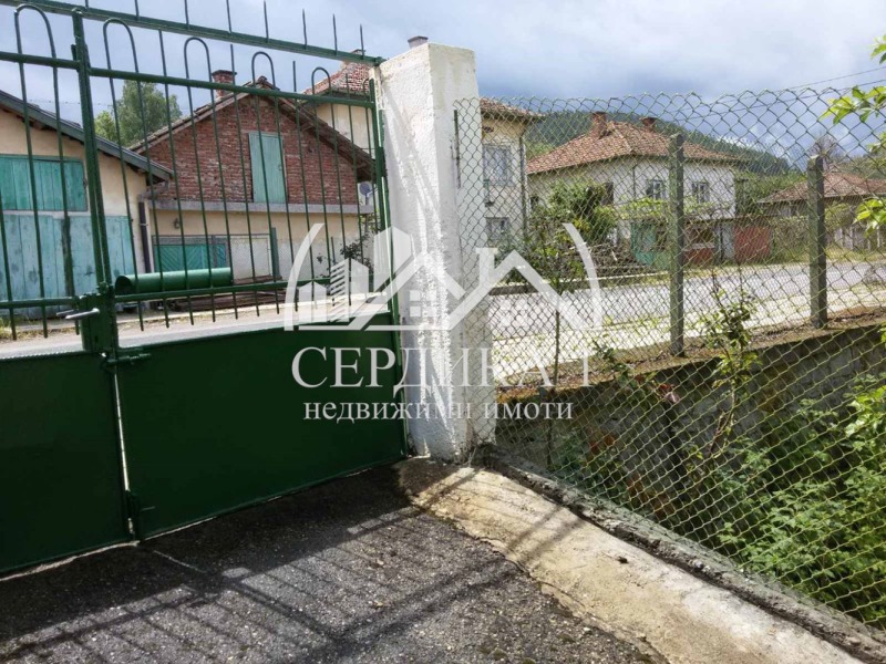 Продава КЪЩА, с. Четирци, област Кюстендил, снимка 13 - Къщи - 53151501