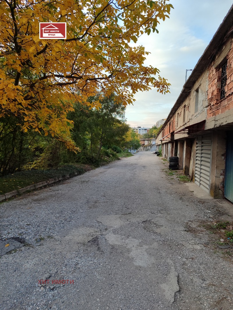 Myytävänä  Autotalli Vratsa , Reka Leva , 15 neliömetriä | 40037685