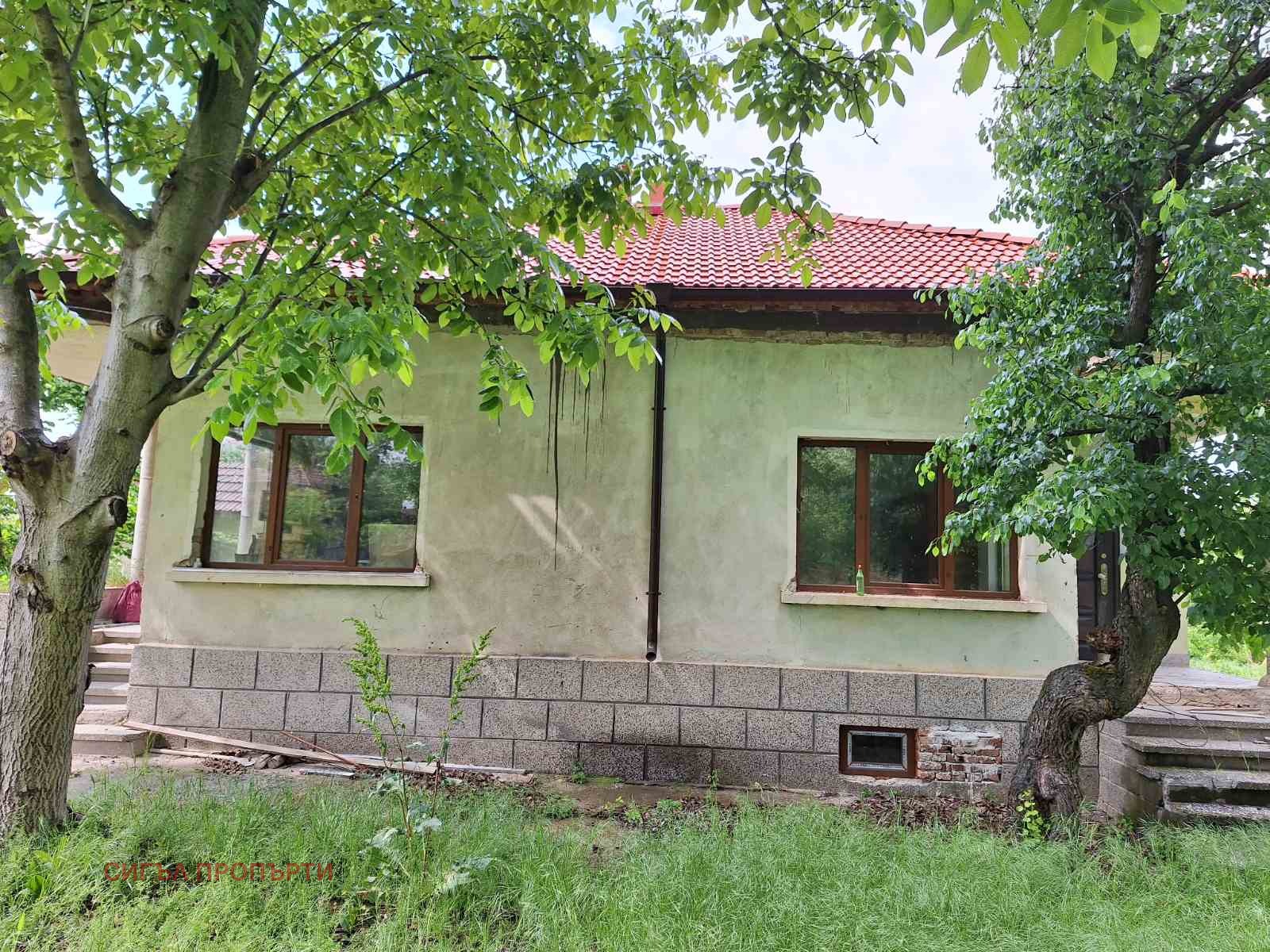 Продава КЪЩА, гр. Червен бряг, област Плевен, снимка 3 - Къщи - 53644944