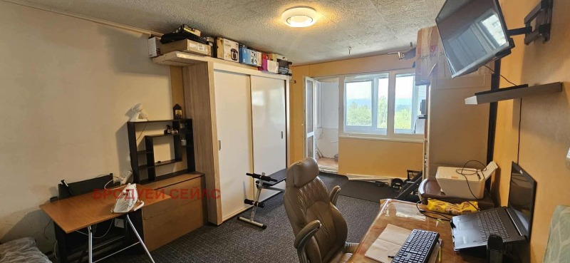 Продава  2-стаен град София , Фондови жилища , 43 кв.м | 36188136