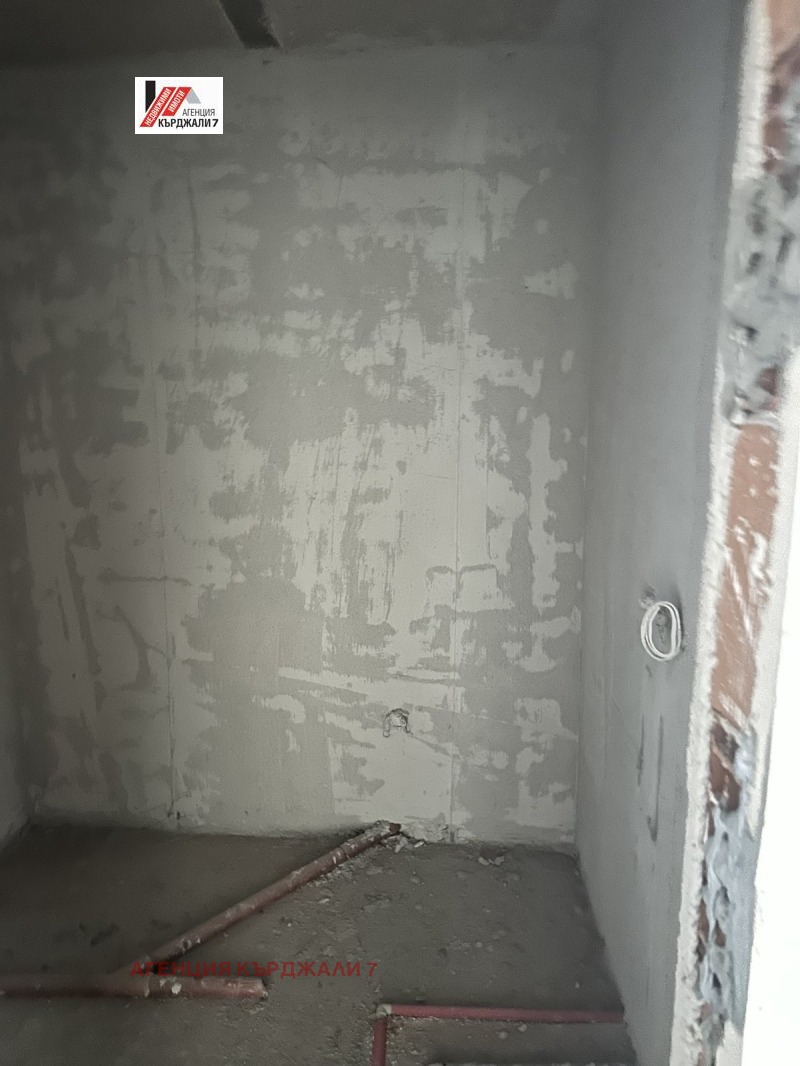 Продава 2-СТАЕН, гр. Кърджали, Възрожденци, снимка 6 - Апартаменти - 53338856