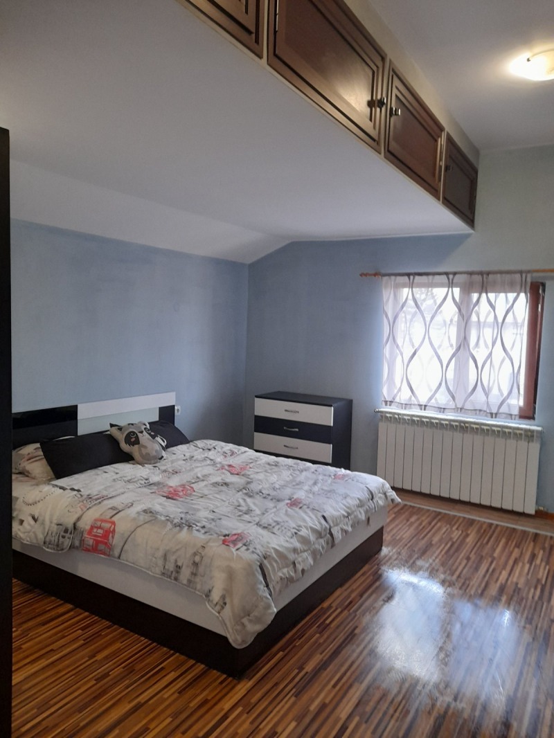 Продава ЕТАЖ ОТ КЪЩА, гр. Сливница, област София област, снимка 8 - Етаж от къща - 53278405