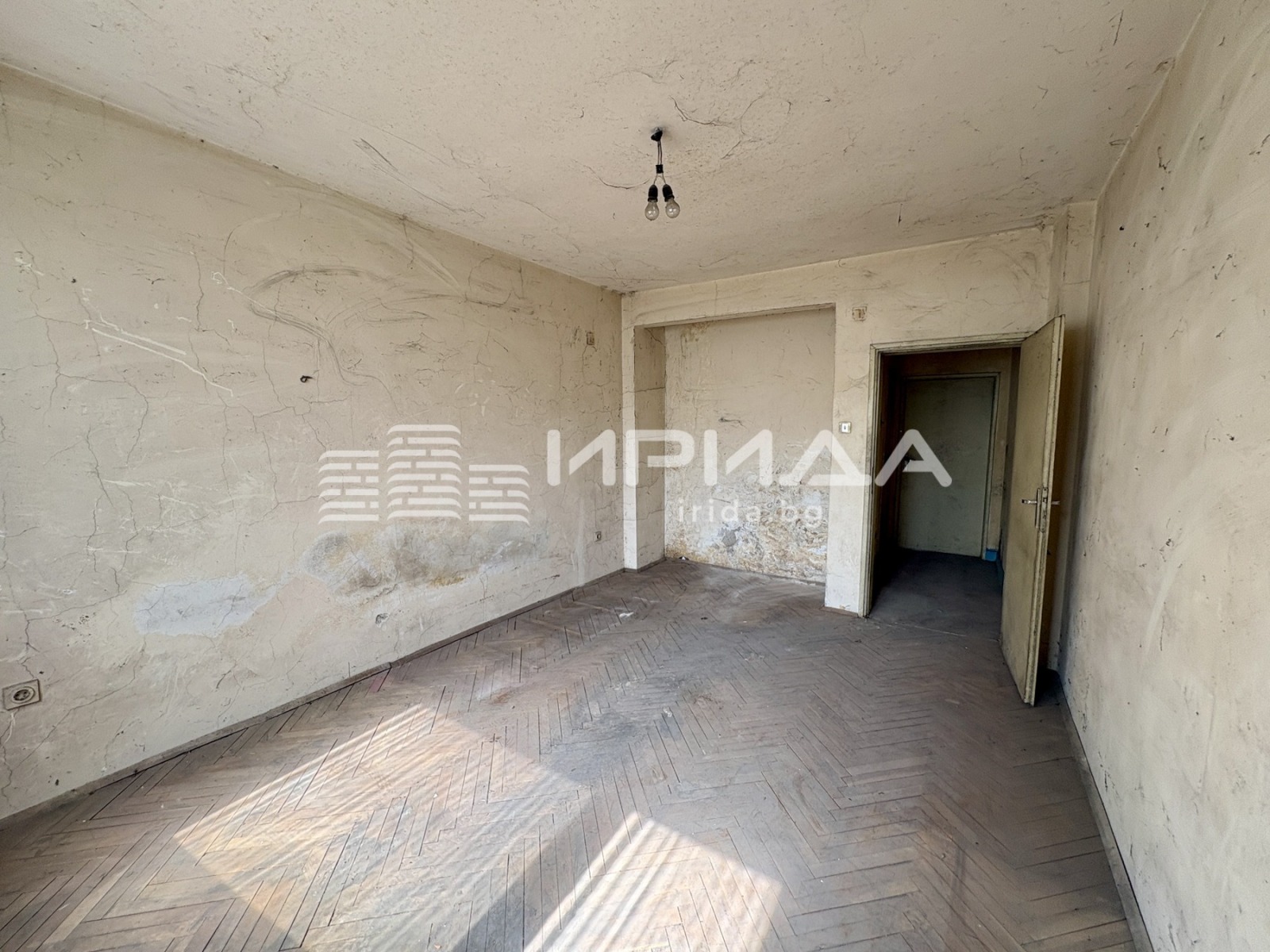 Продава 3-СТАЕН, гр. София, Банишора, снимка 4 - Апартаменти - 55890135