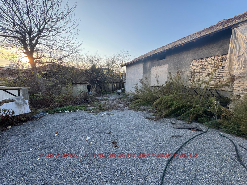 Продава ЕТАЖ ОТ КЪЩА, гр. Търговище, Център, снимка 10 - Етаж от къща - 52731824