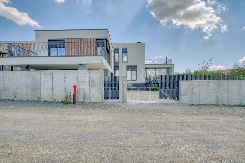 Продава КЪЩА, гр. София, Горна баня, снимка 8 - Къщи - 46524327