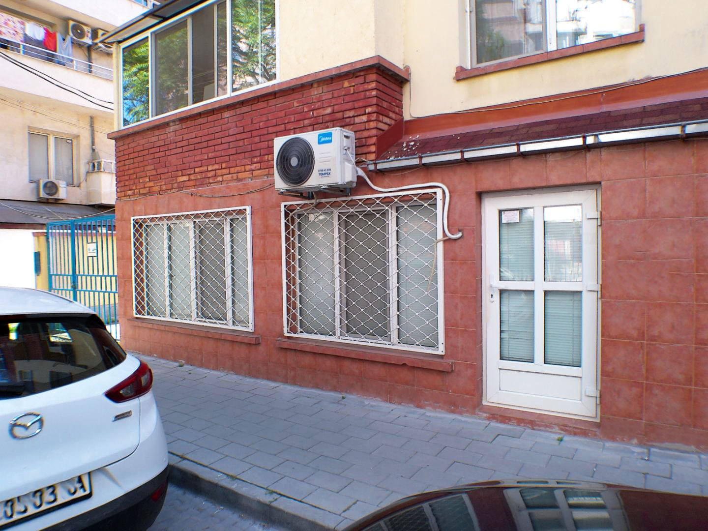 Продава ОФИС, гр. Пловдив, Център, снимка 2 - Офиси - 56722167