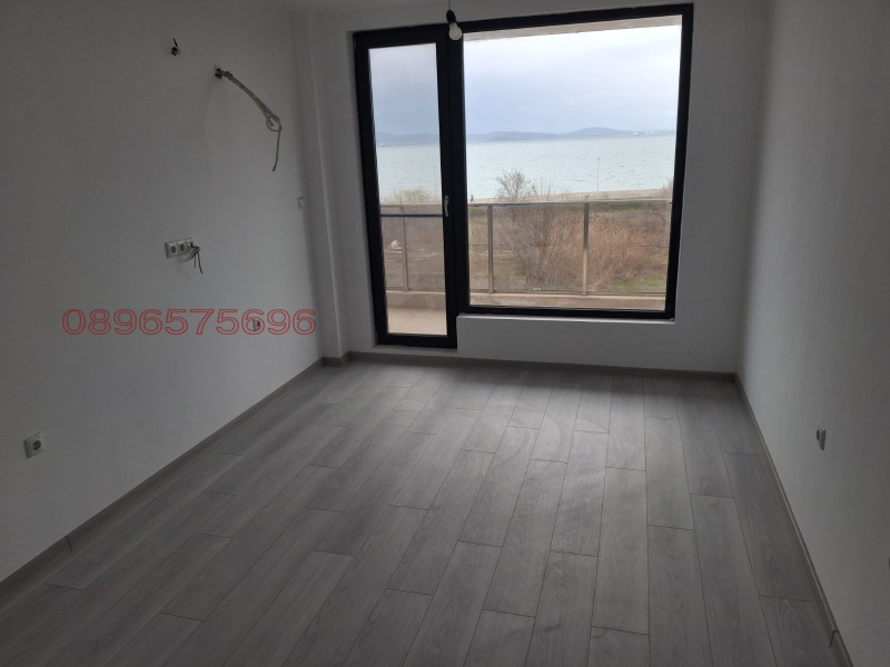 Продава 2-СТАЕН, гр. Поморие, област Бургас, снимка 4 - Апартаменти - 53041440