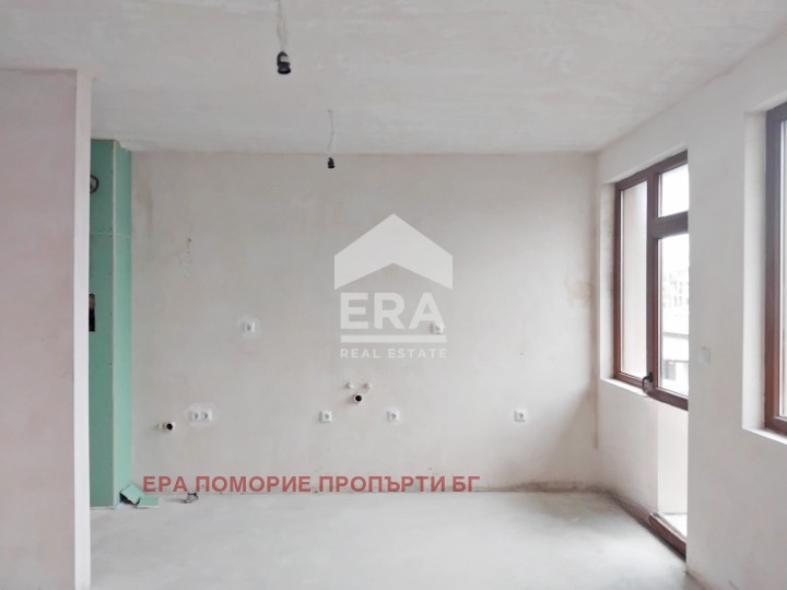Продава 4-СТАЕН, гр. Поморие, област Бургас, снимка 5 - Апартаменти - 55724429