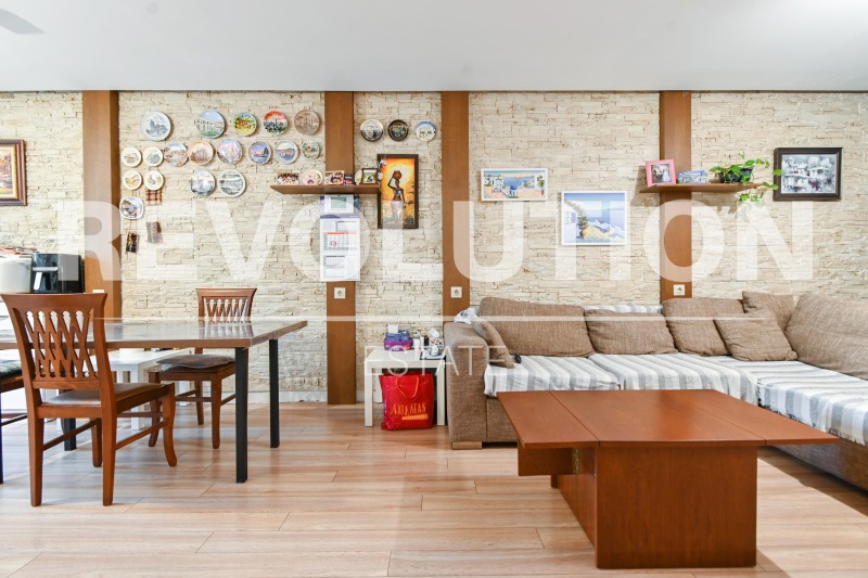 Na sprzedaż  3+ sypialni Sofia , Ljulin 1 , 114 mkw | 47093187