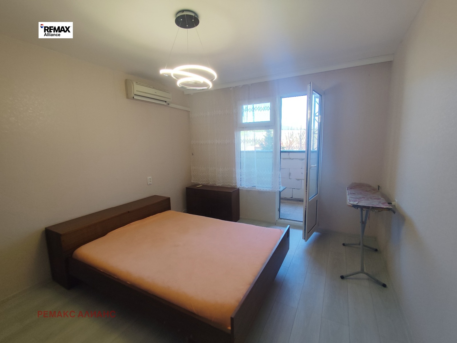Продава 3-СТАЕН, гр. Радомир, област Перник, снимка 9 - Апартаменти - 54189804