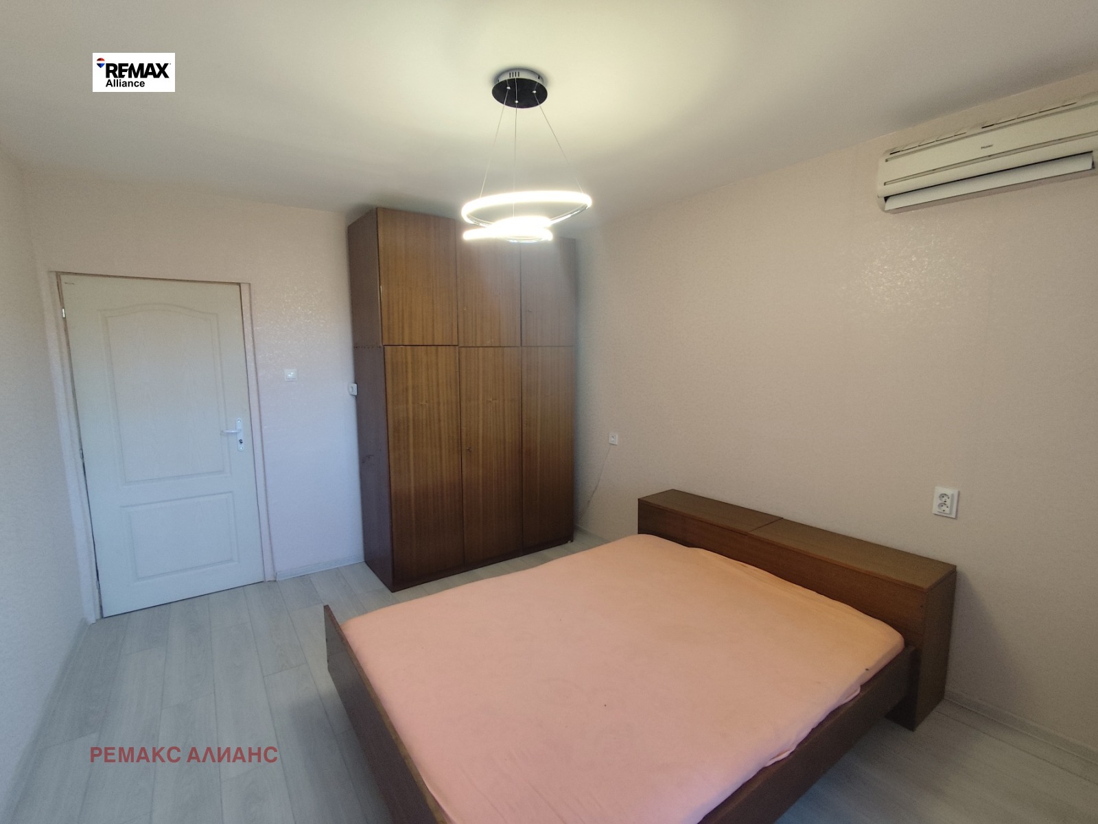 Продава 3-СТАЕН, гр. Радомир, област Перник, снимка 8 - Апартаменти - 54189804
