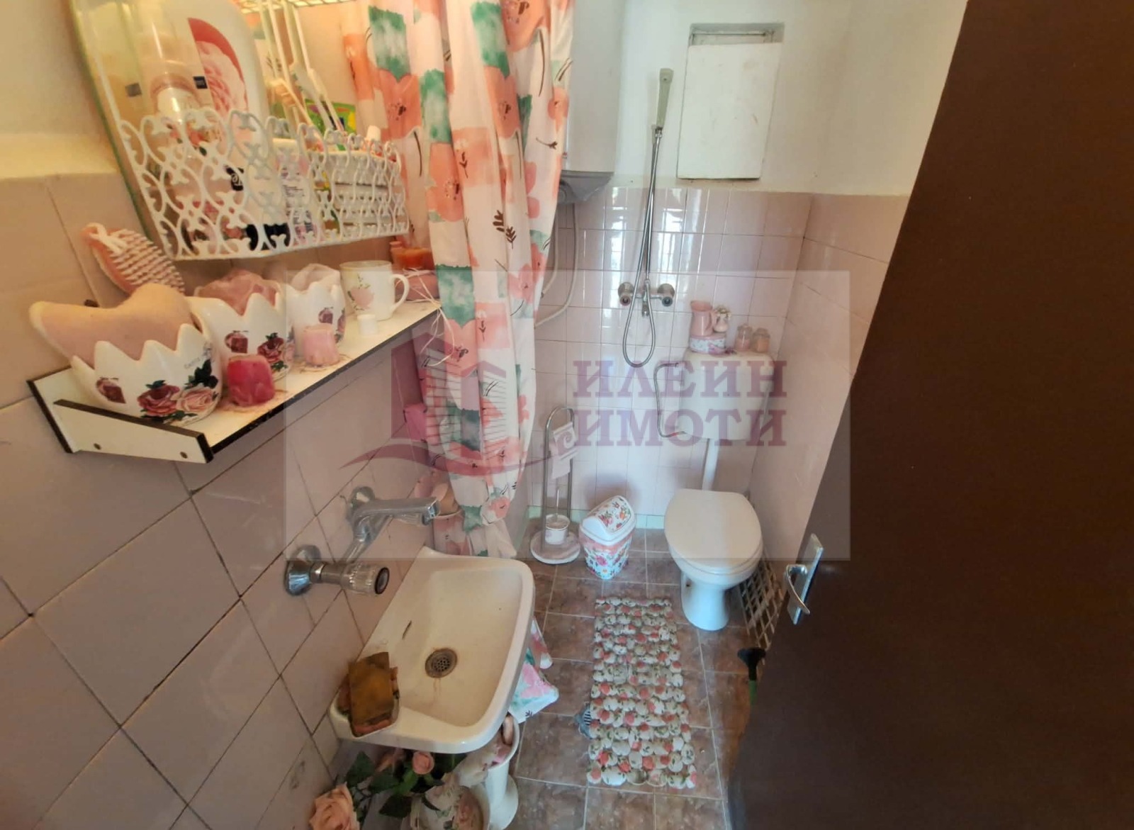Продава КЪЩА, с. Божичен, област Русе, снимка 8 - Къщи - 56070552