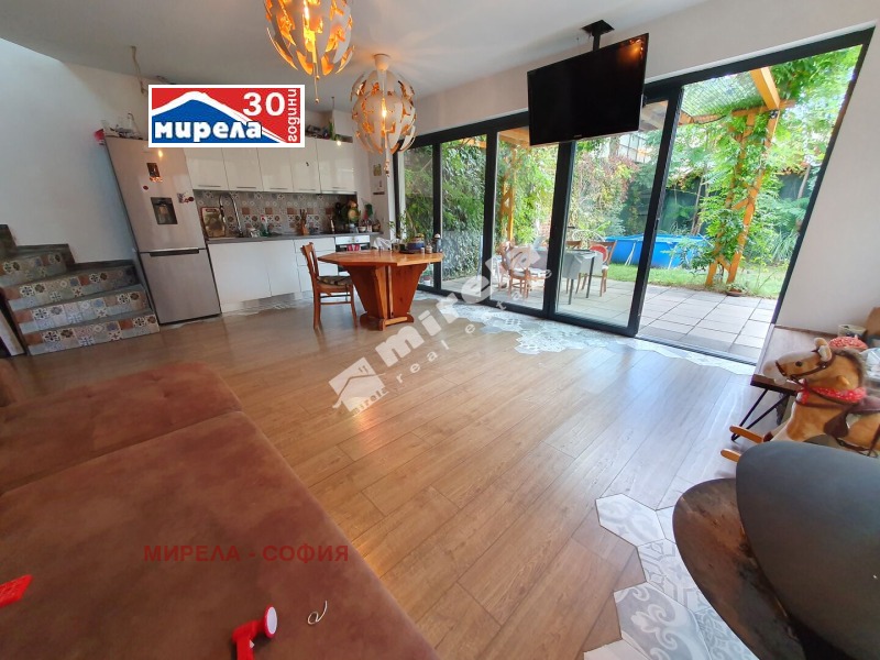 Продава КЛИНИКА в град София, Център - 220 кв.м / 990 000 € » 1 936 271.70 лв., МИРЕЛА - СОФИЯ