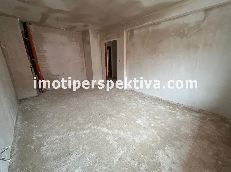 Продава 2-СТАЕН, гр. Пловдив, Кючук Париж, снимка 2 - Апартаменти - 54303334