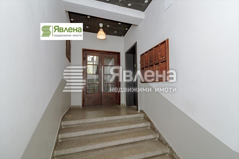 Продава 3-СТАЕН, гр. София, Яворов, снимка 2 - Aпартаменти - 49364653