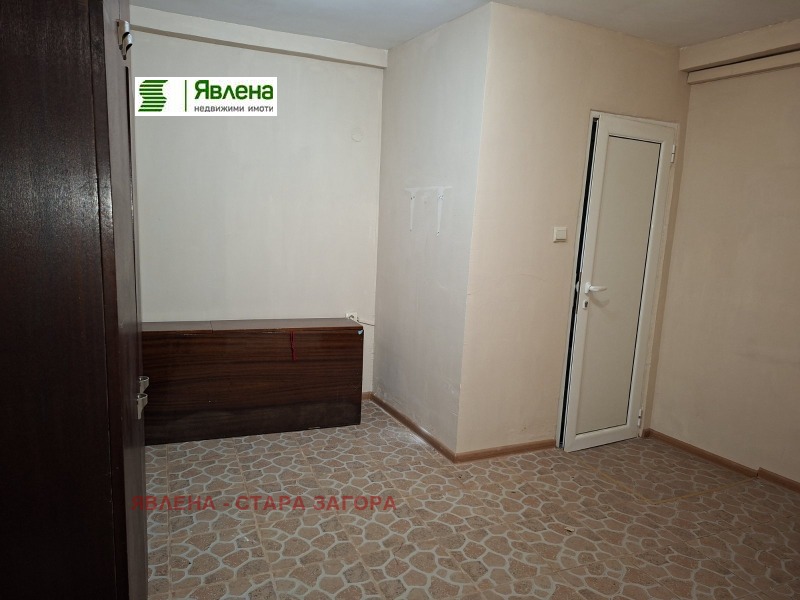 Продава ГАРАЖ, ПАРКОМЯСТО, гр. Стара Загора, ОРБ, снимка 4 - Гаражи и паркоместа - 52707152