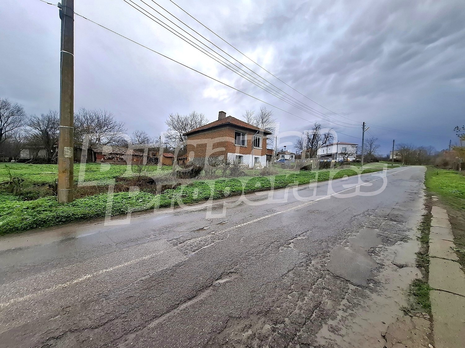 Продава КЪЩА, с. Маломирово, област Ямбол, снимка 2 - Къщи - 53032692