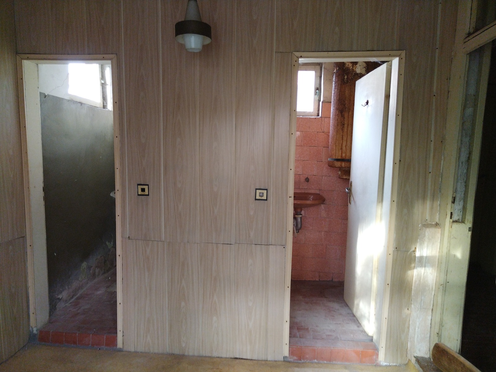 Продава КЪЩА, гр. Перник, Варош, снимка 15 - Къщи - 54554125