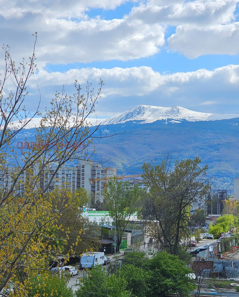 Продава 3-СТАЕН в град София, Полигона - 128 кв.м / 350 000 € » 684 540.50 лв.
