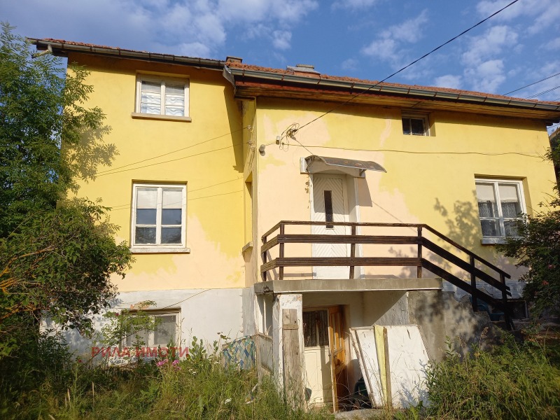 Продава  Къща област София , с. Маджаре , 230 кв.м | 38527458 - изображение [2]