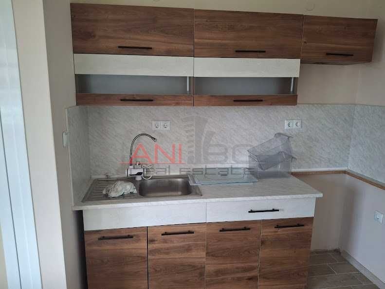 Продава КЪЩА, с. Тутраканци, област Варна
